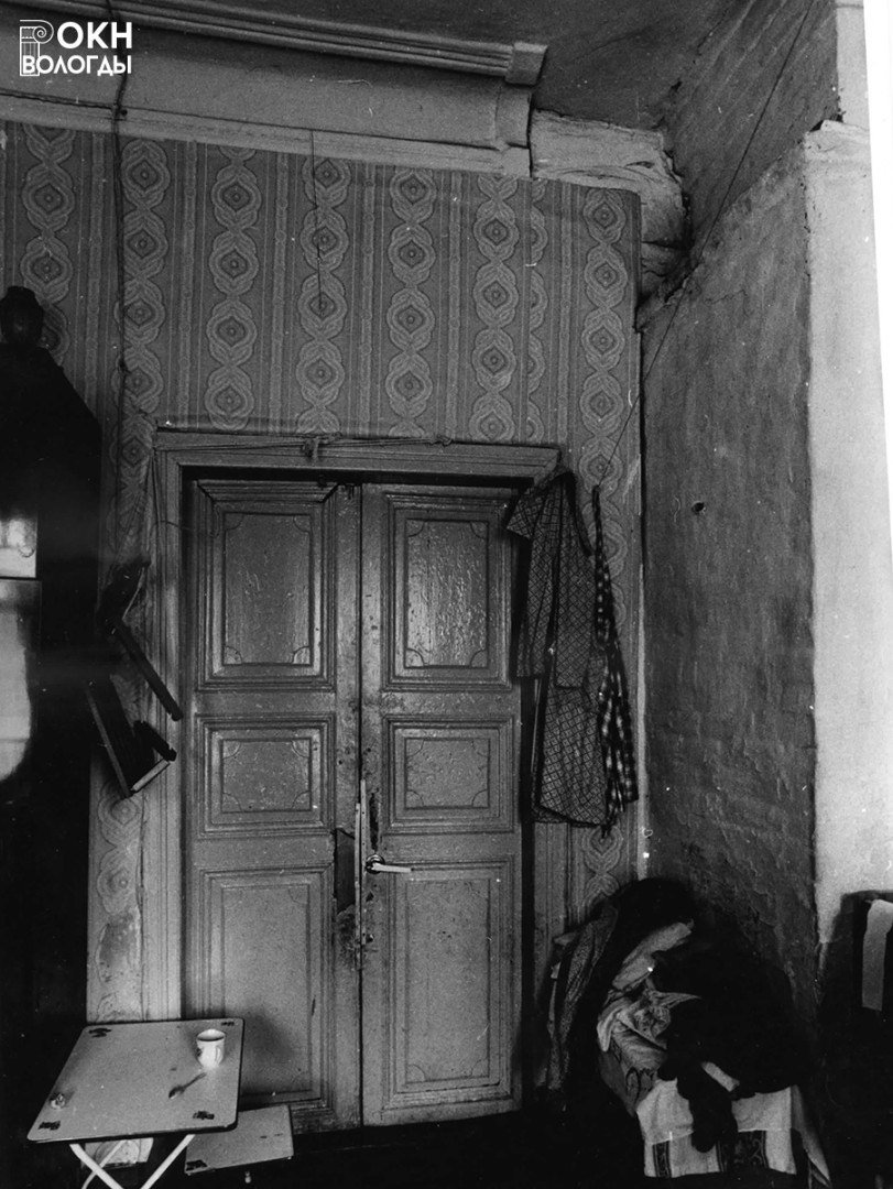 Дверь в интерьере, 1986 год