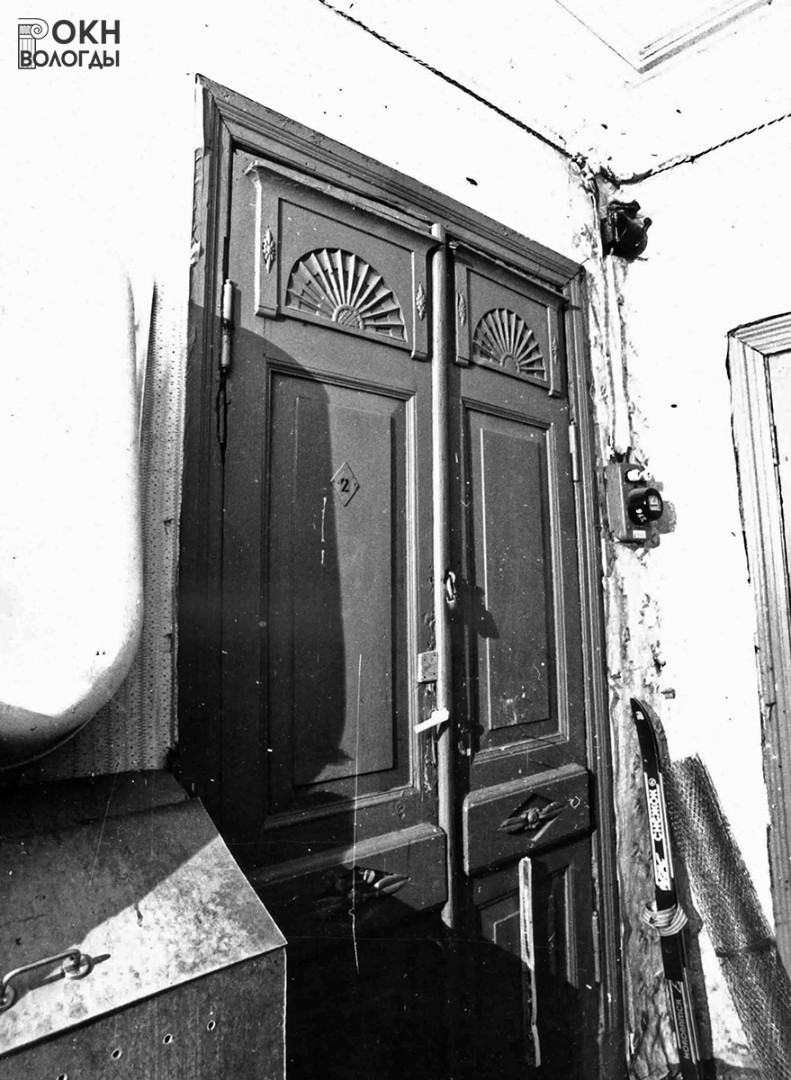 Дверь в интерьере, 1986 год