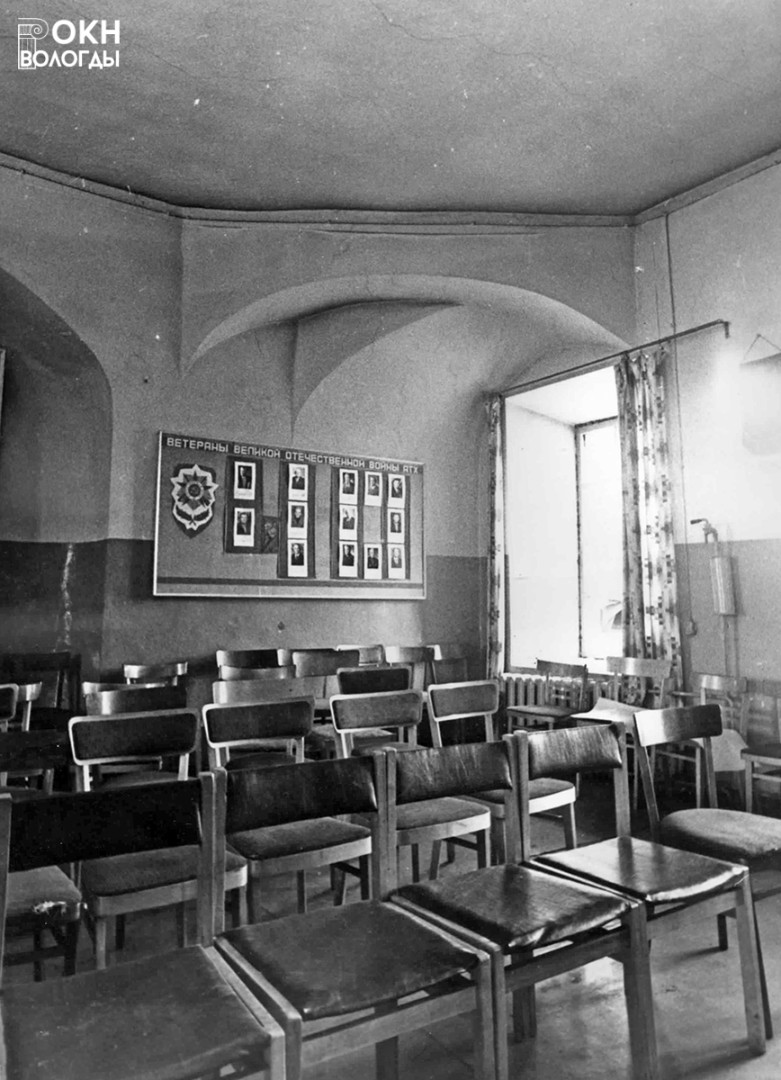 Фрагмент интерьера храма, 1986 год