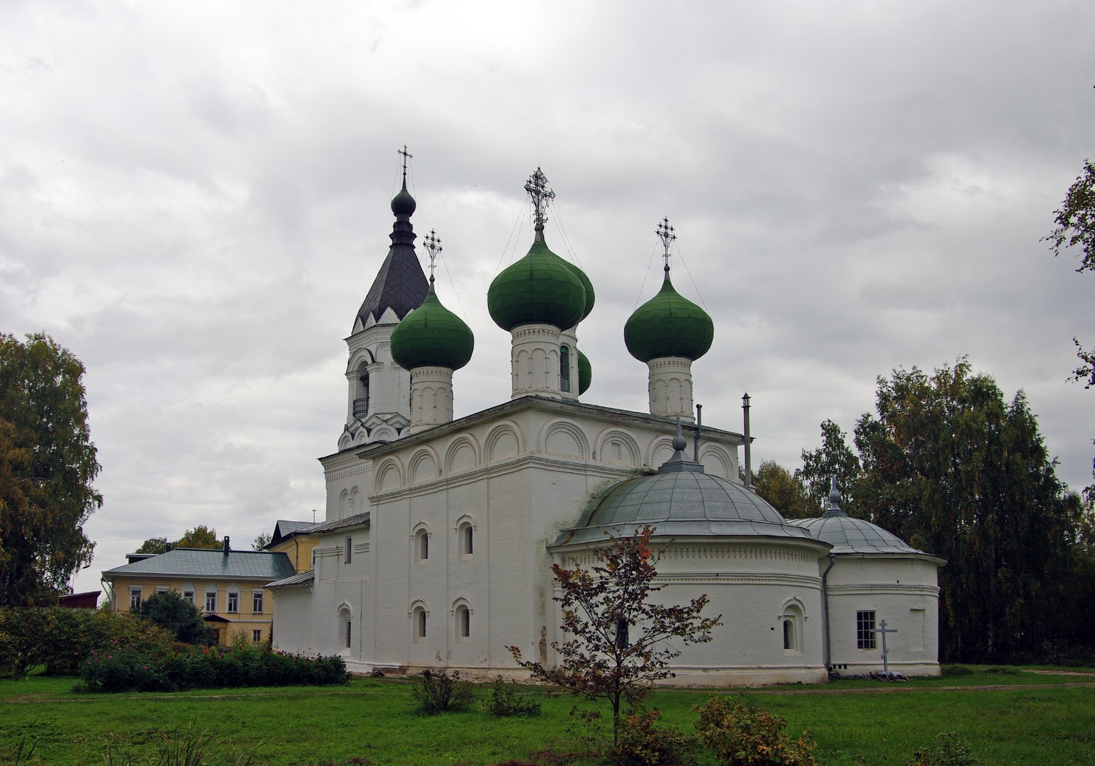 Общий вид с юго-востока, 2011 год