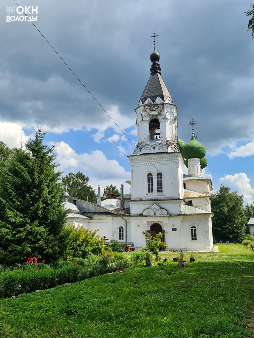 Колокольня Успенского собора, с запада