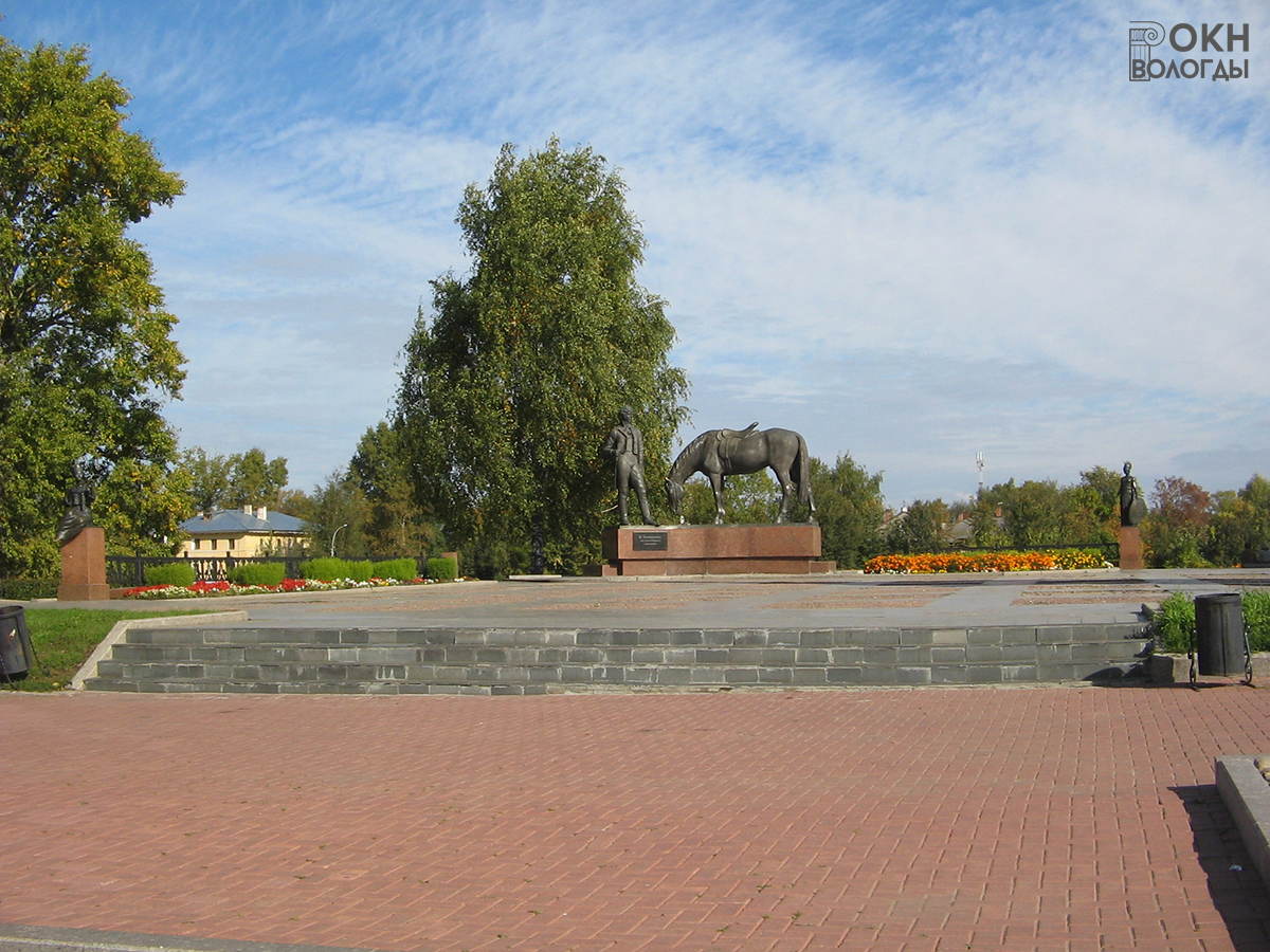 Общий вид памятника, 2010 год