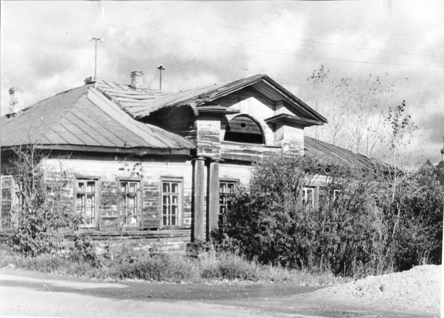 Общий вид с юго-востока, 1976 год
