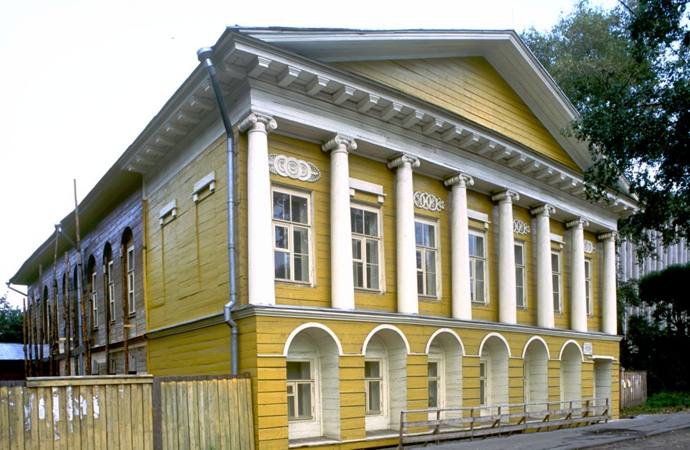 Дом в ходе реставрации, 2004 год