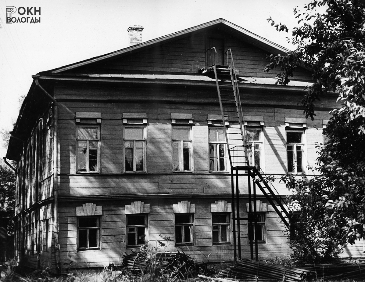 Общий вид дворового фасада, 1983 год