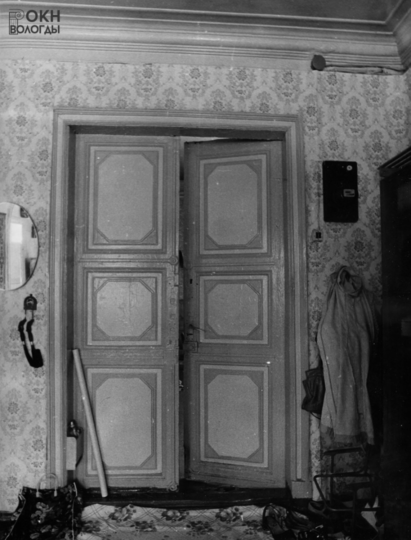 Дверь в комнате второго этажа, 1983 год