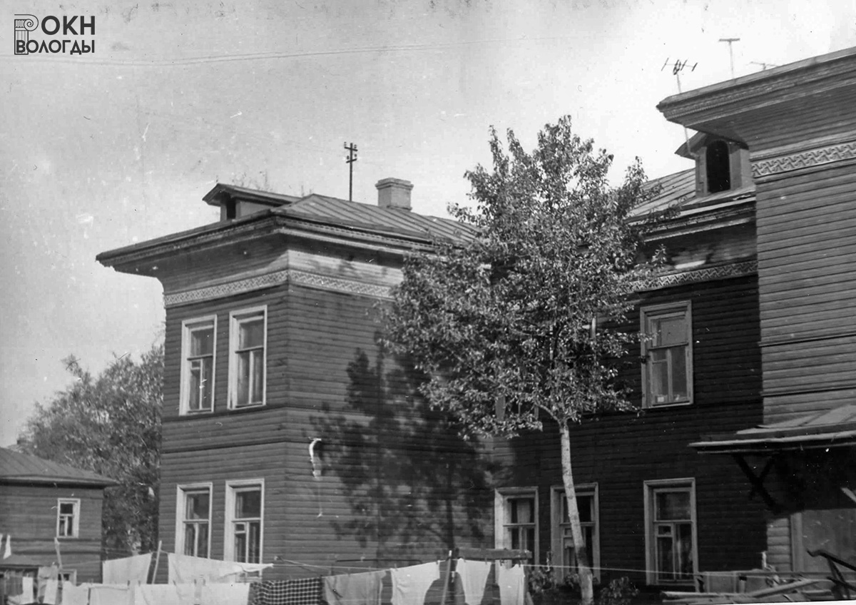 Дворовый фасад, с юго-запада, 1976 год