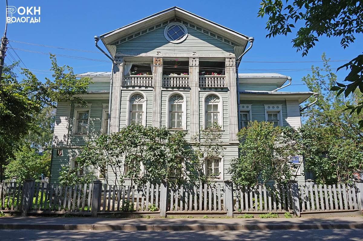 Главный фасад
