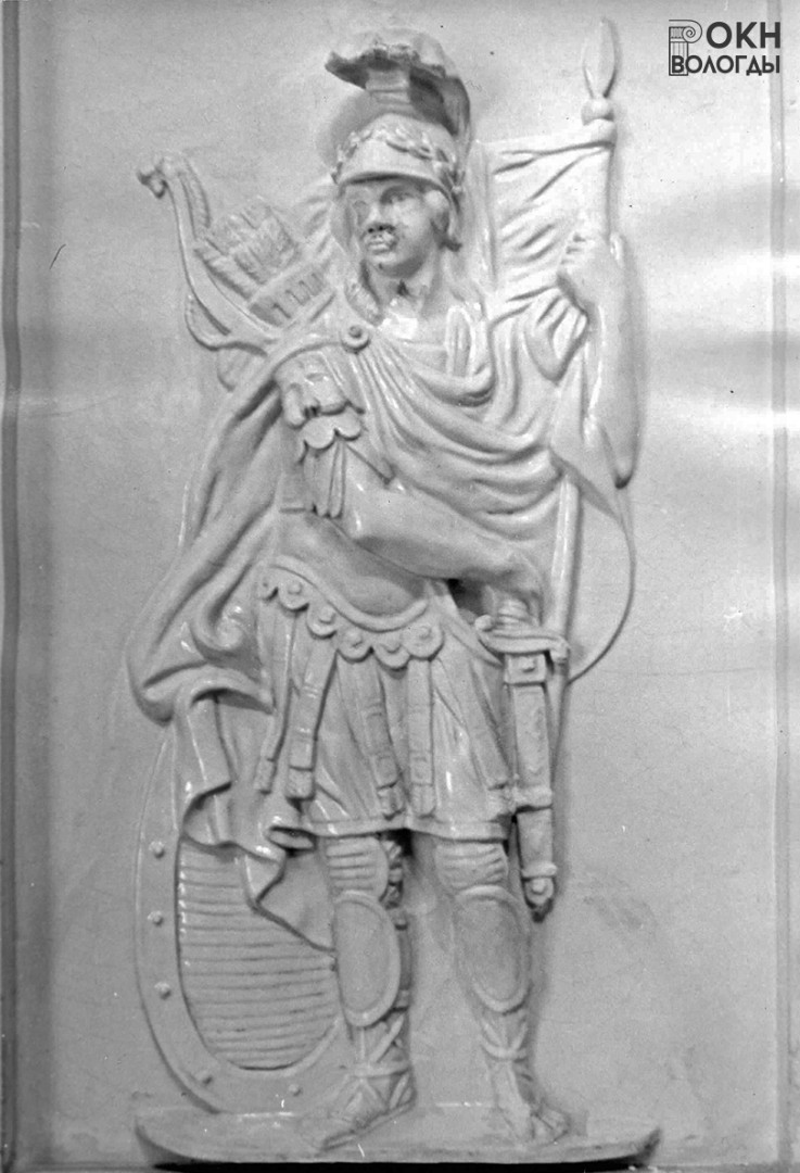 Печь (IV) кабинета, центральный рельеф, 1981 год