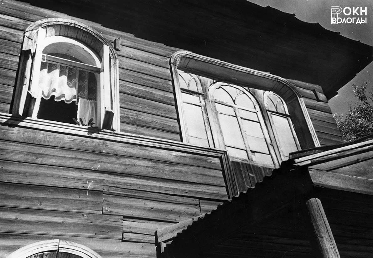 Фрагмент фасада, 1972 год