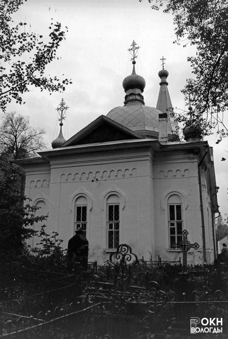 Общий вид восточного фасада церкви, 2006 год