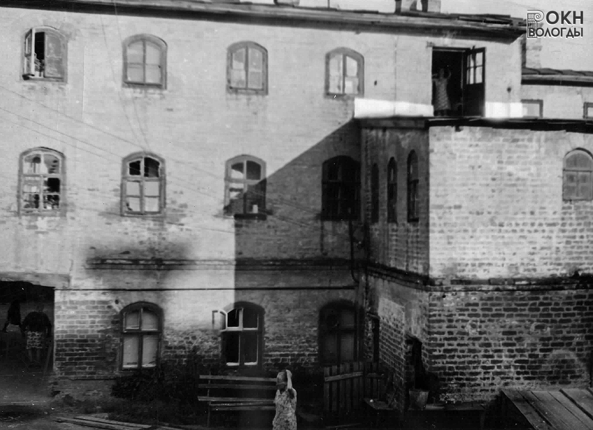 Северо-западный фасад, 1975 год