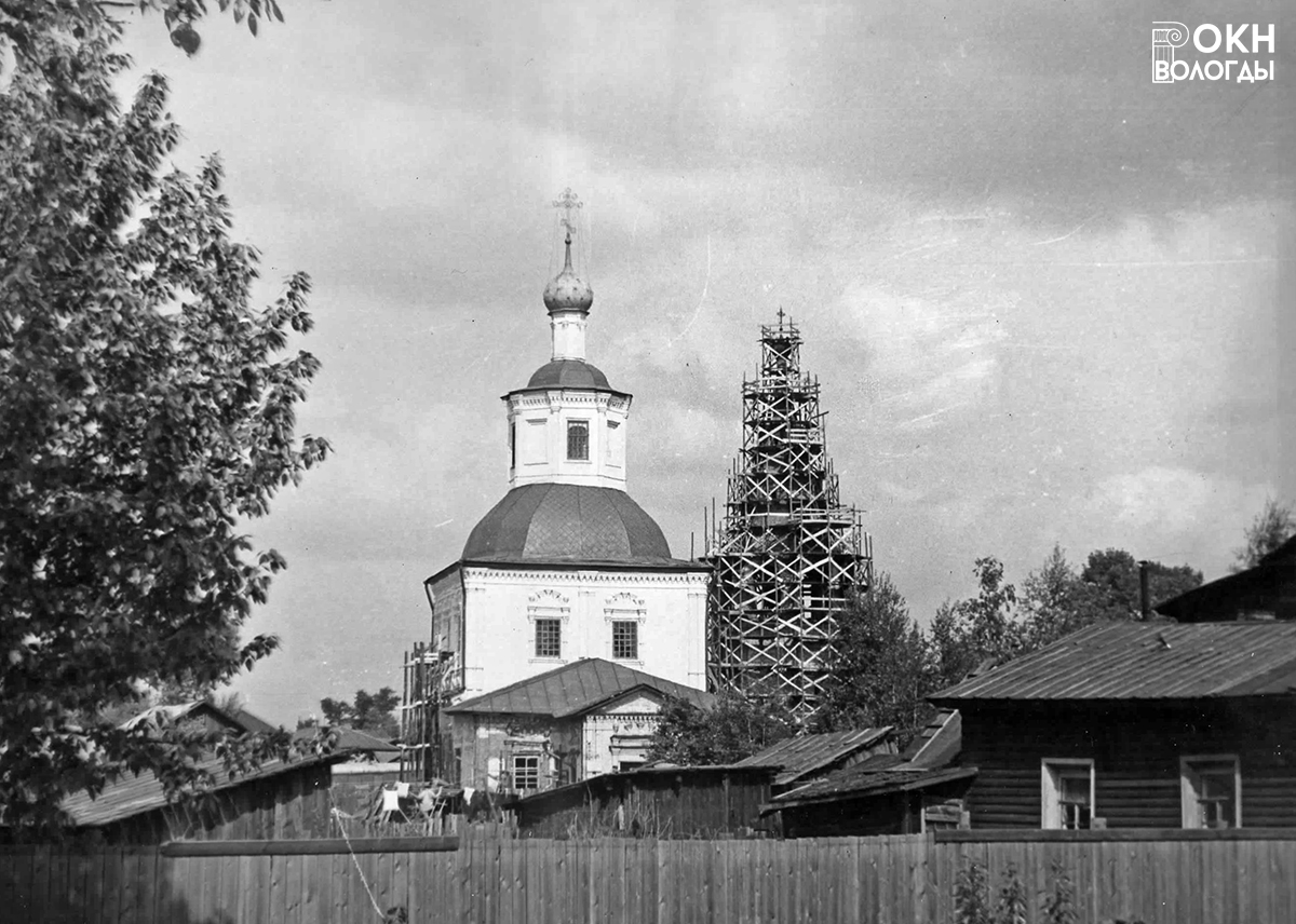 Общий вид церкви и колокольни, 1976 год