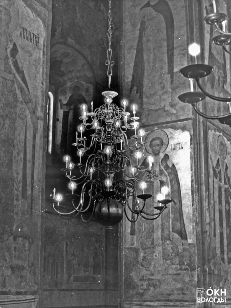 Интерьер, паникадило, 1981 год