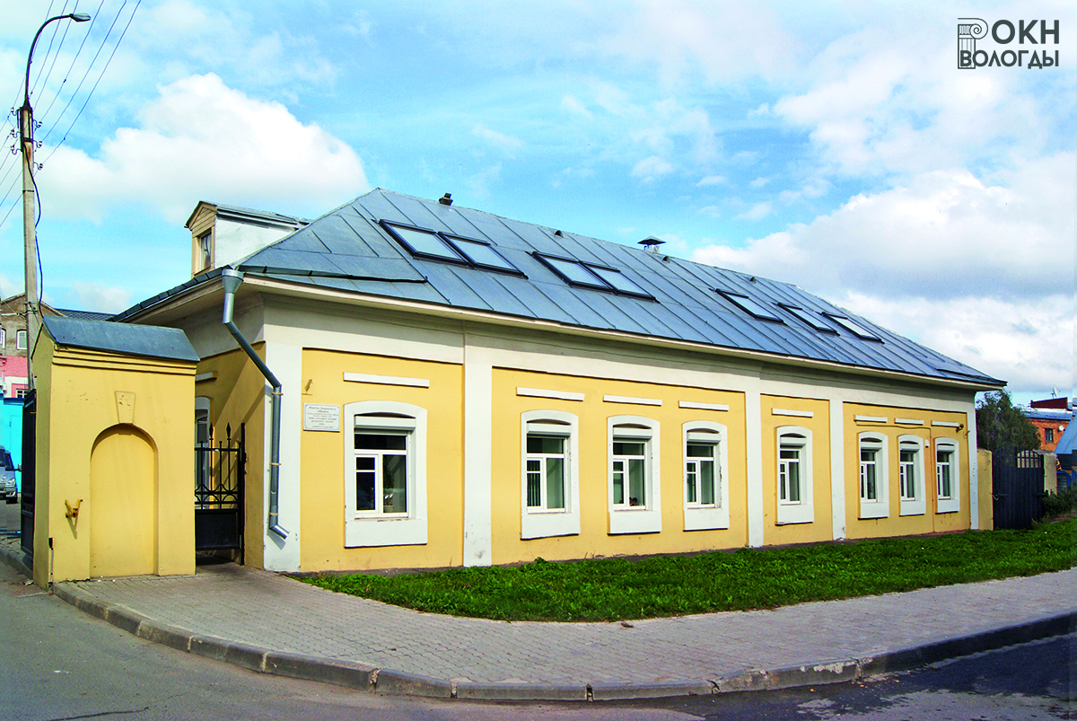 Главный фасад, 2011 год
