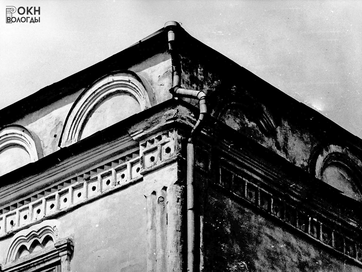 Коклюшки и фриз четверика храма, 1986 год