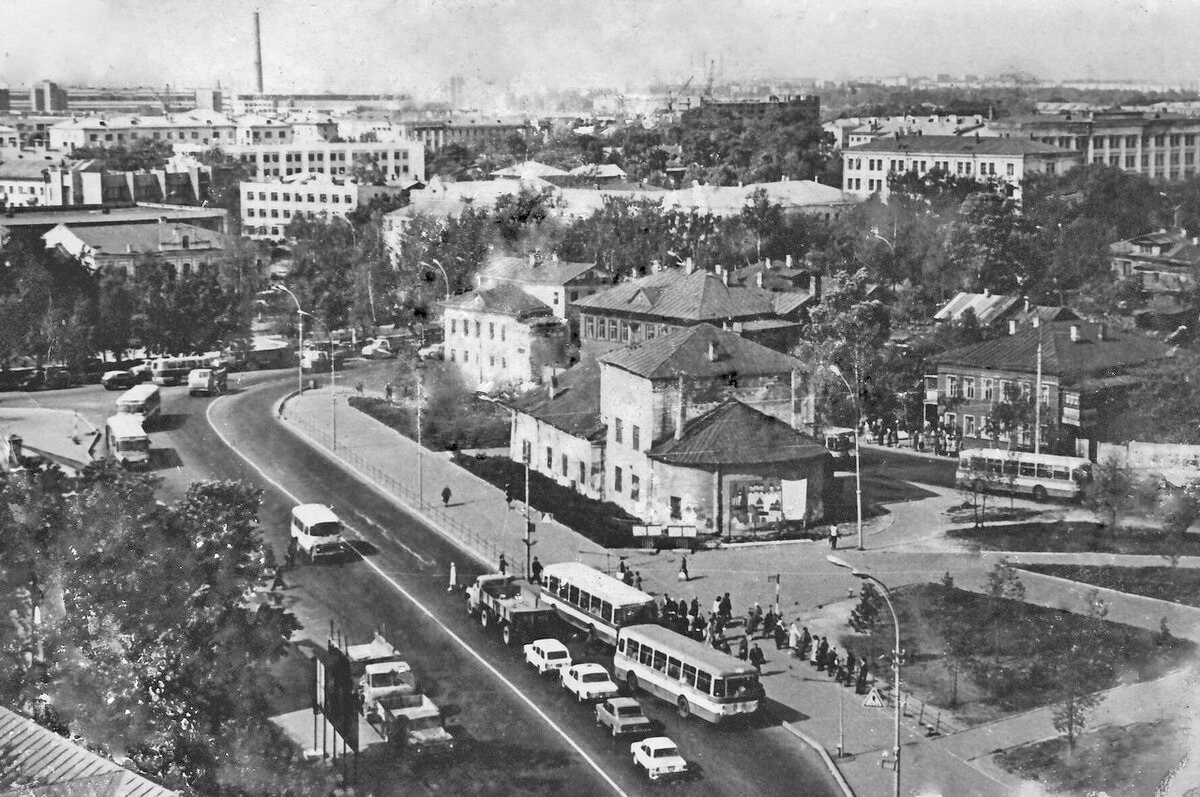 Торговая площадь, начало 1980-х годов