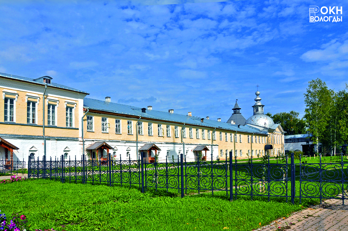 Юго-восточный фасад, 2011 год