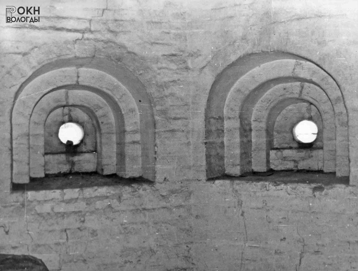 Мельничная башня, бойницы среднего яруса, 1986 год