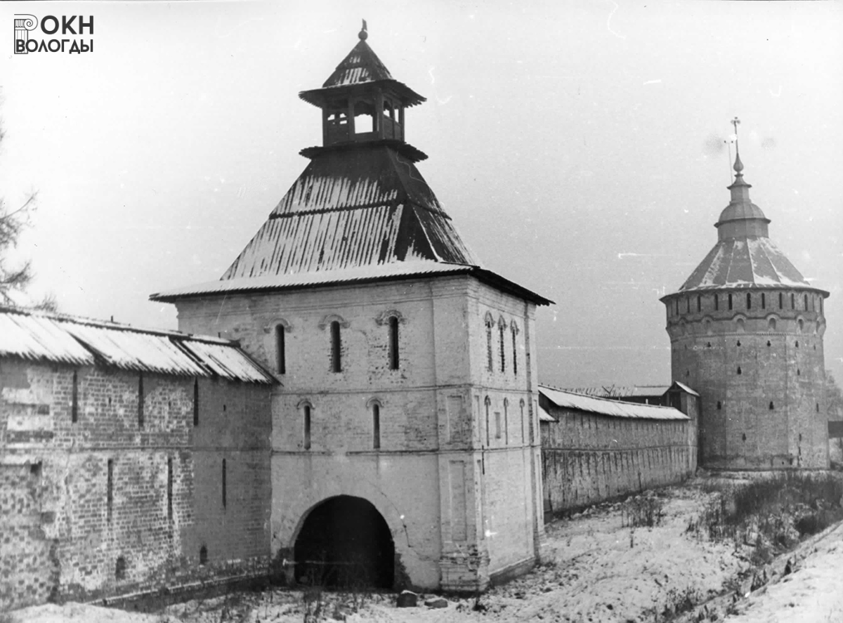 Водяная башня, вид с северо-запада, 1985 год