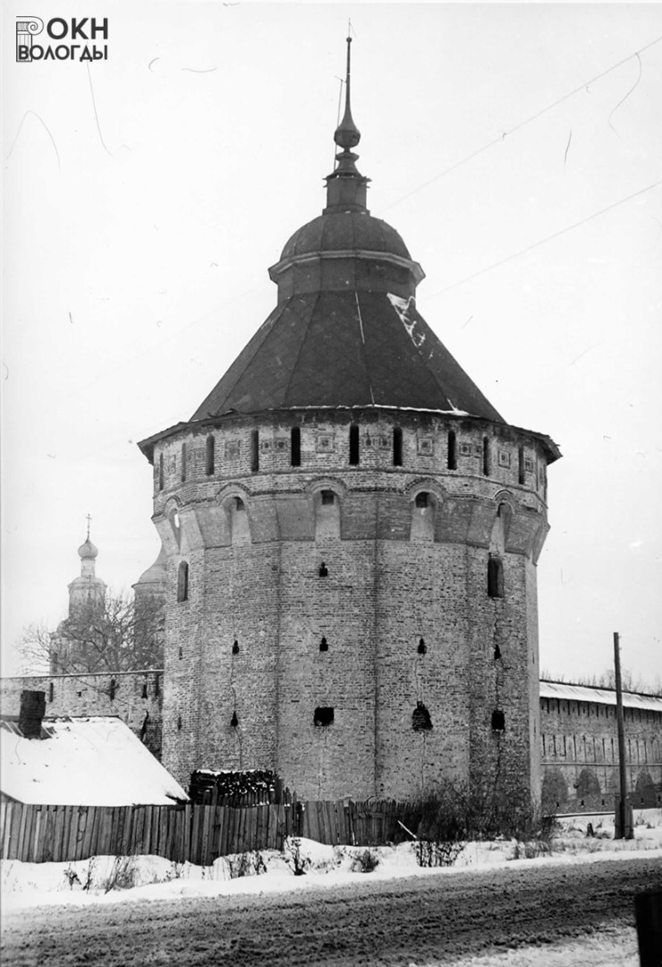 Вологодская башня, вид с юго-востока, 1976 год