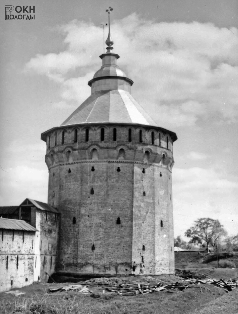Южная башня, вид с северо-запада,,1976 год