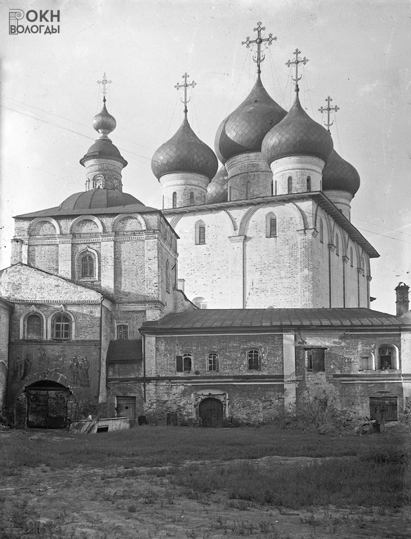 Надвратная Воздвиженская церковь и Безымянный корпус, с юга, 1930-е годы