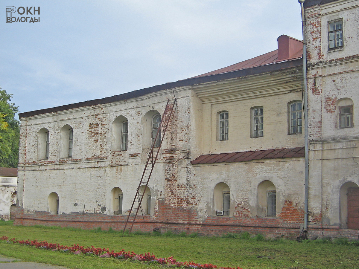 Южный фасад, 2005 год