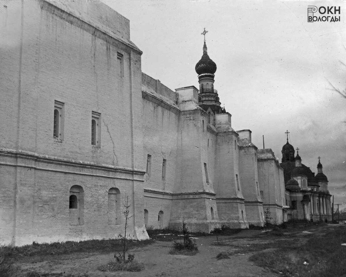 Вид корпуса снаружи, с юго-востока, 1950-е годы