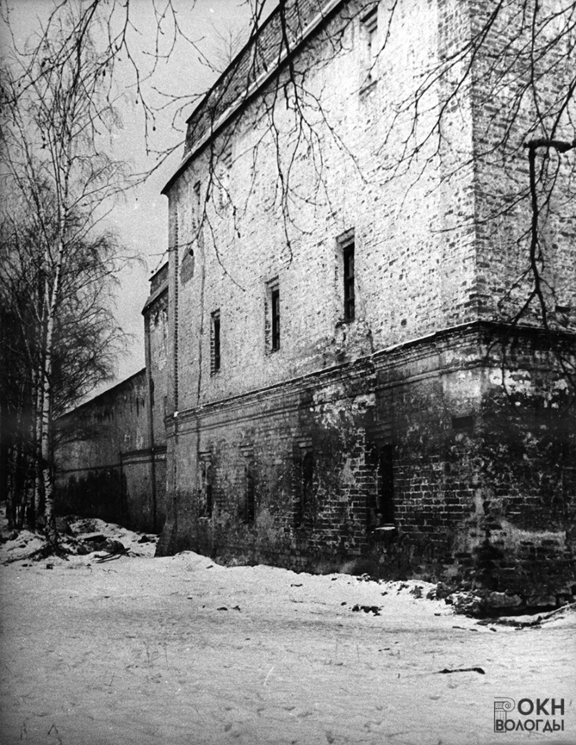 Южный фасад, 1981 год