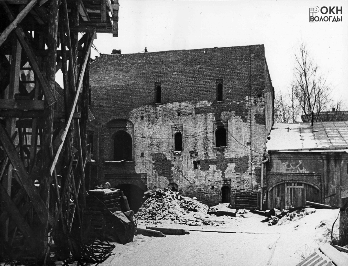 Северный фасад, 1981 год