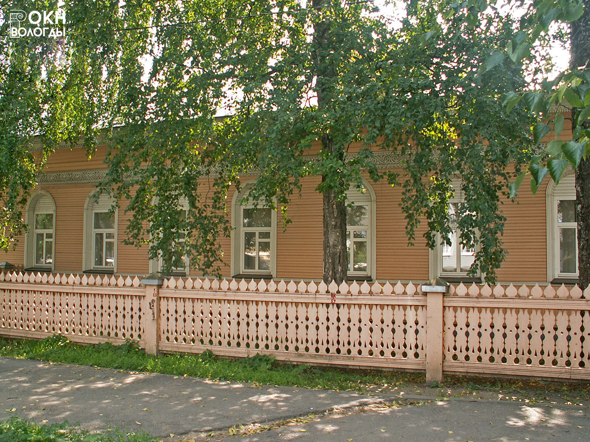 Главный фасад