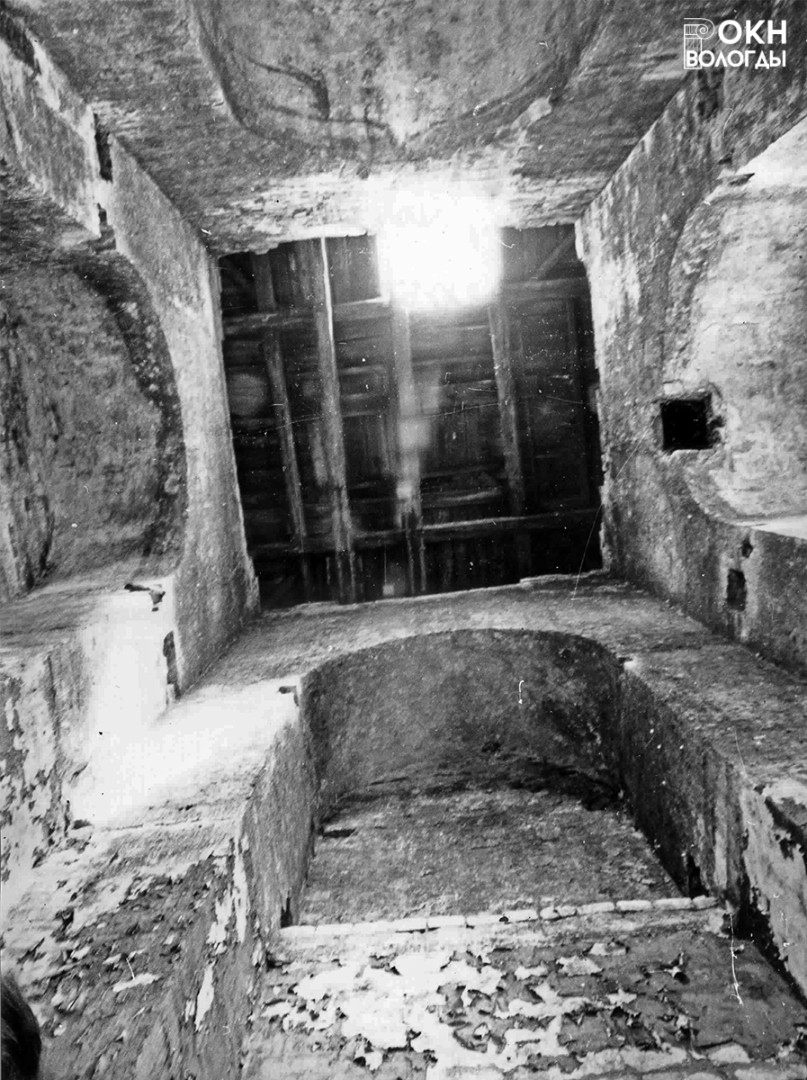 Интерьер колокольни, 1986 год