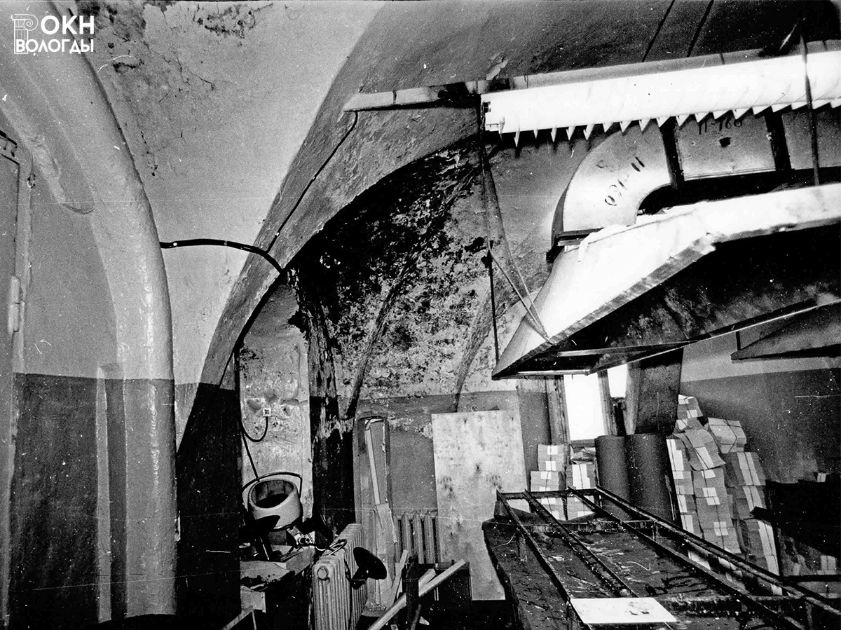 Фрагмент интерьера трапезной, 1986 год