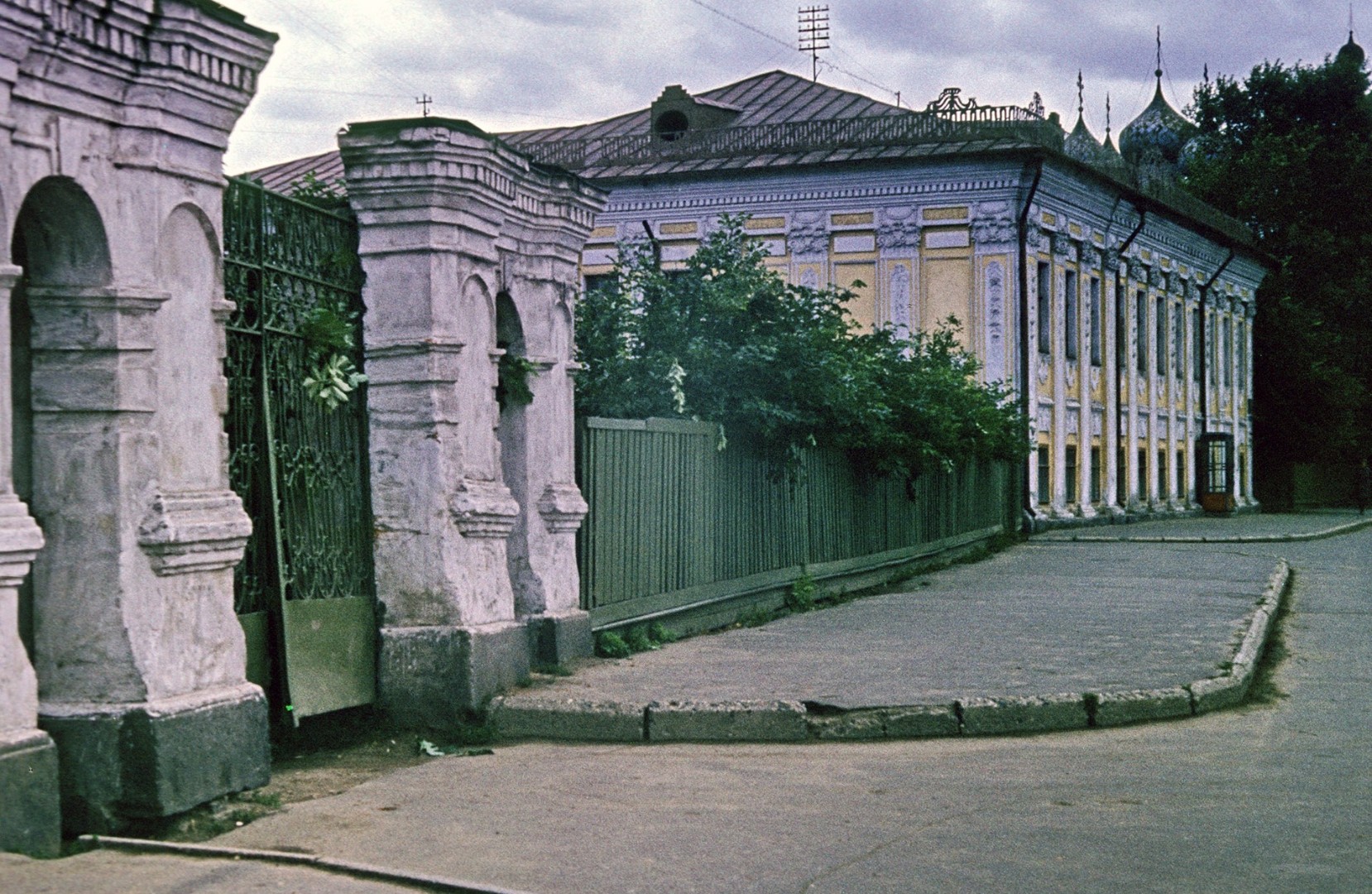Вид с юго-запада, середина 1970-х годов