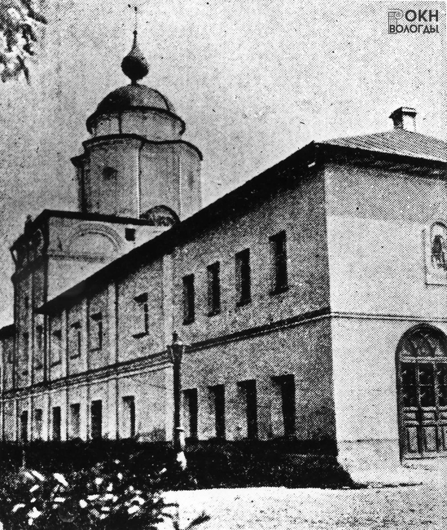 Из книги: Дунаев Б.И. Северо-русское гражданское и церковное зодчество : г. Вологда. М., 1914, Л. XIII.