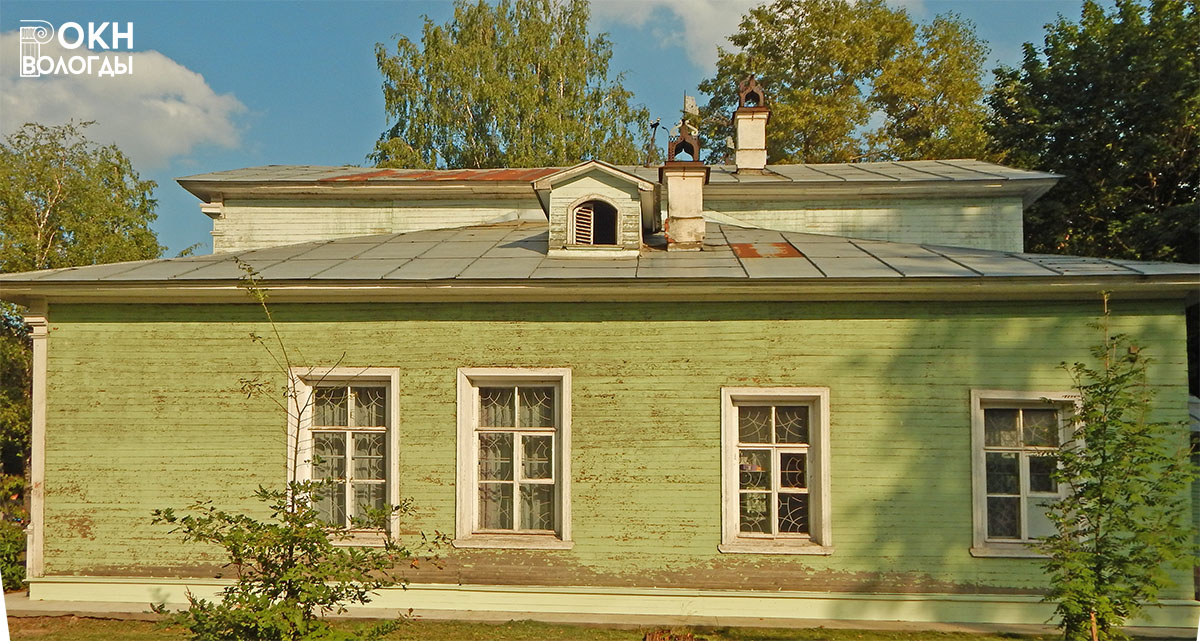 Западный фасад
