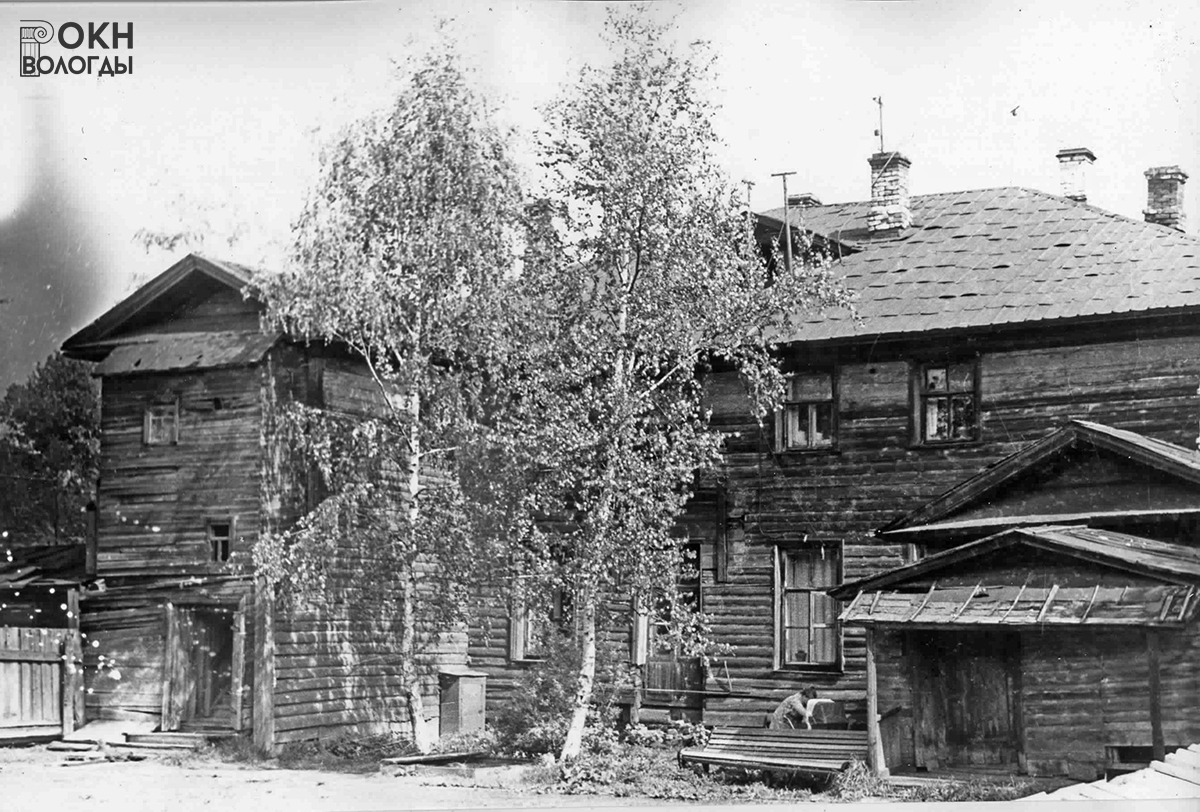 Дворовый юго-западный фасад, 1976 год