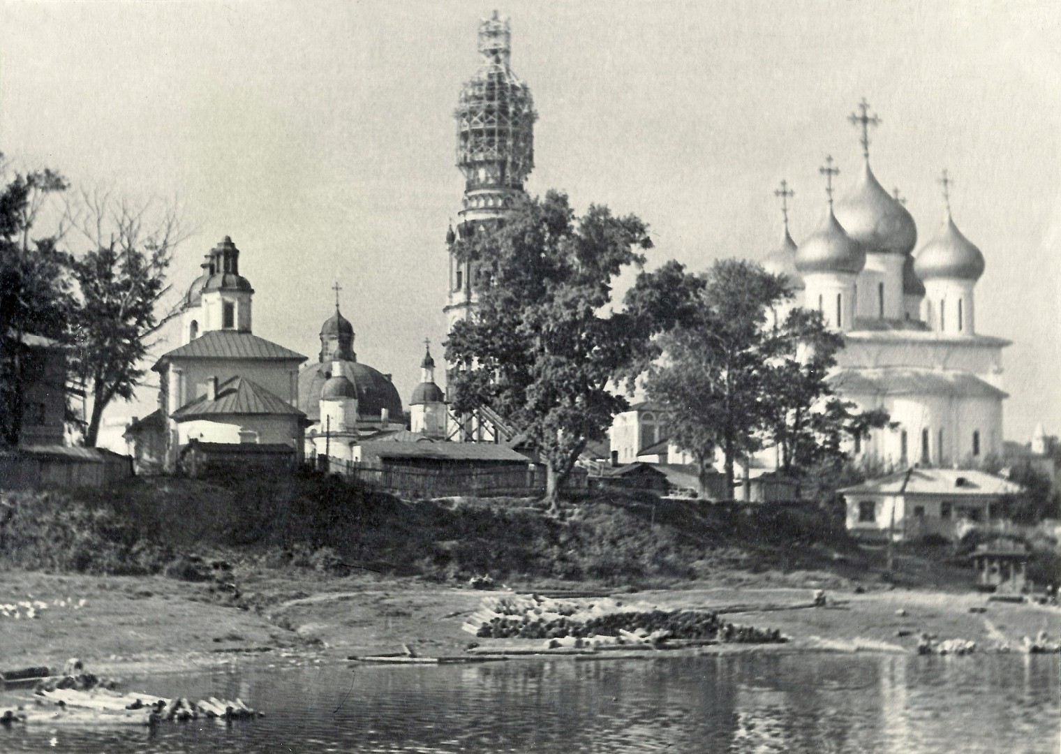 Вид из-за реки Вологды, начало 1950-х годов