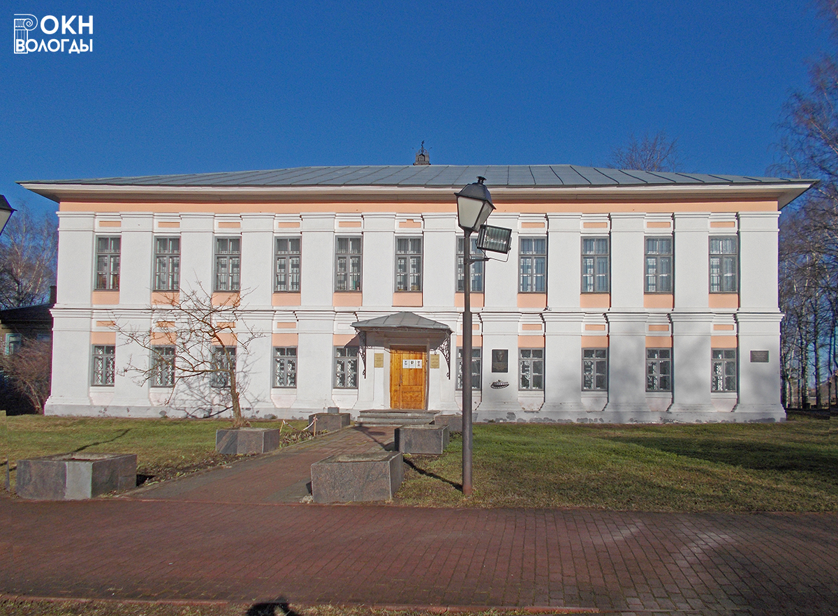 Главный фасад с востока